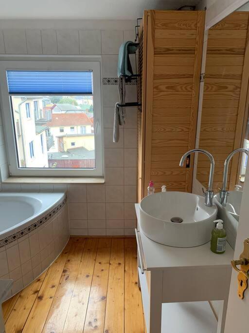 Ferienwohnung In Schlossnaehe シュヴェリーン エクステリア 写真
