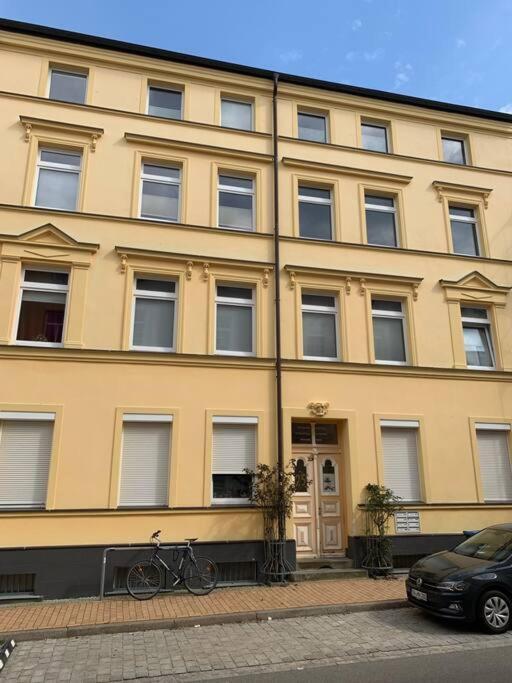 Ferienwohnung In Schlossnaehe シュヴェリーン エクステリア 写真